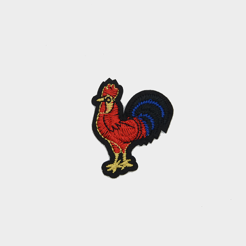 Custom wholesale t shirt embroidery designs animal cock pattern sewing patches on jeans